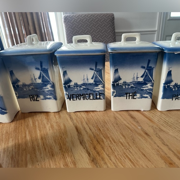 Vintage Canister Set Czechoslovakia - Picture 3 of 5